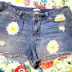 Super Cute Summer Jean Shorts by Lauren Conrad. Size 14. From Kohls.